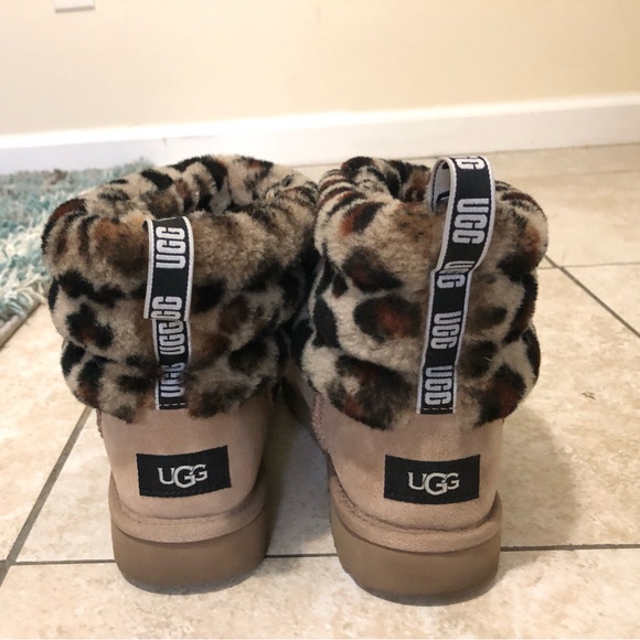 UGG Boots - Picture 5 of 7